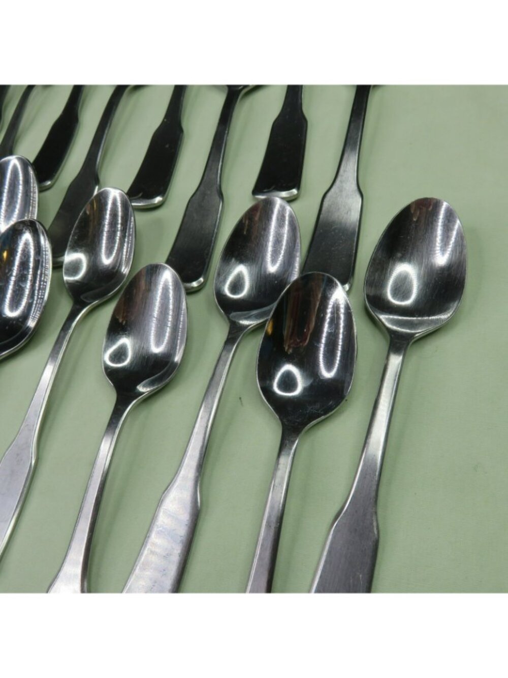 International Westminster Lot of 17 Spoons 5 Teaspoons 10 Soup 1 Sugar 1 Serving - Picture 5 of 8